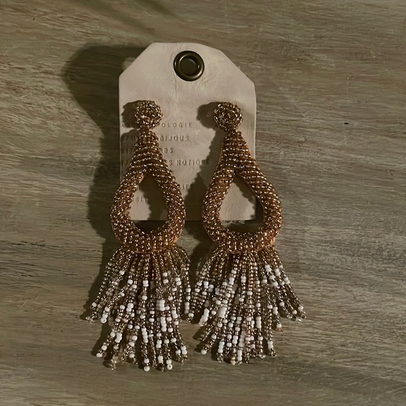 Anthropologie New with Tags Rose-gold beaded drop earrings - Picture 1 of 5